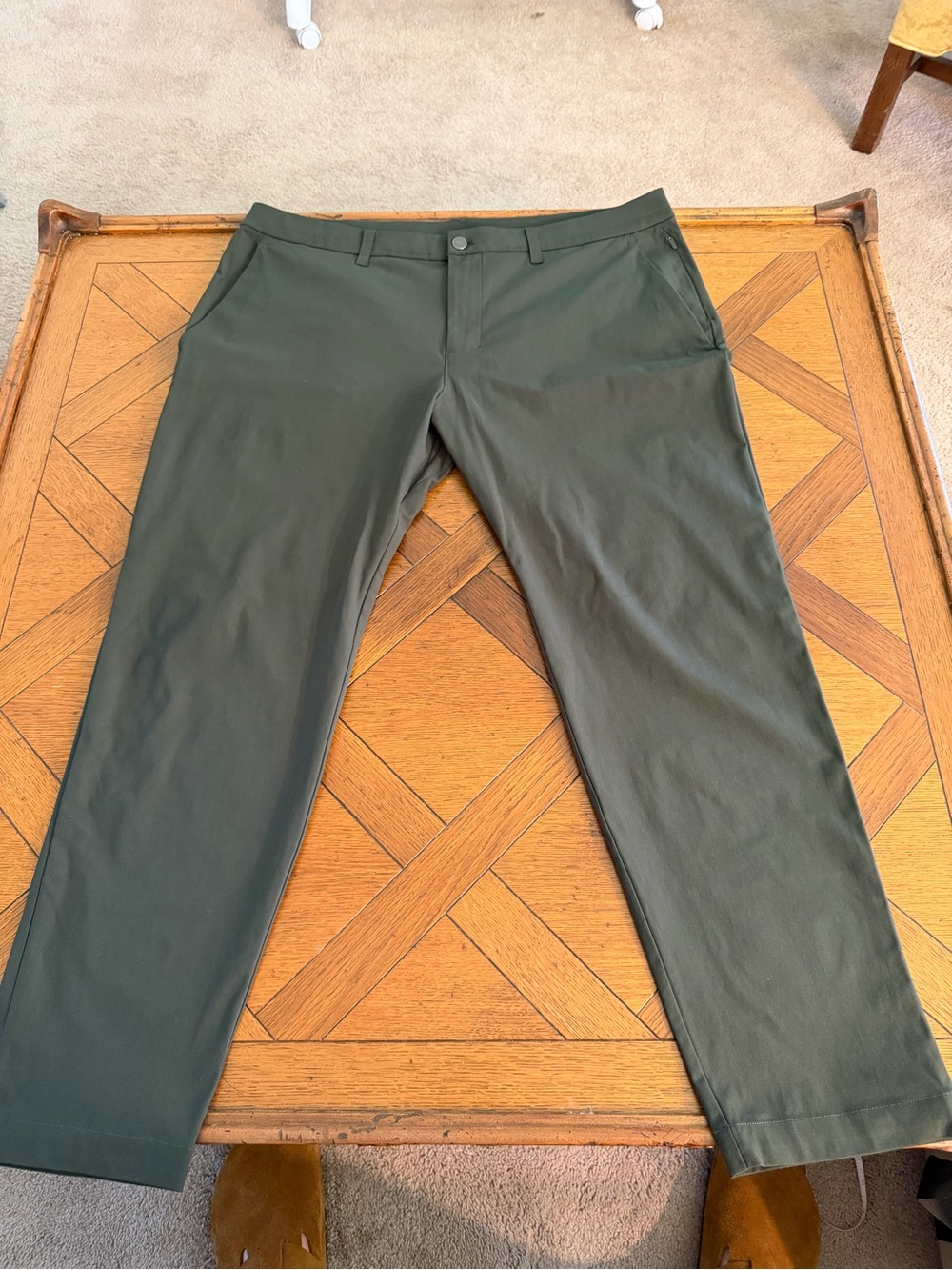 Lululemon Men’s Commission Trouser Pants Green Stretch 40x29 Measured